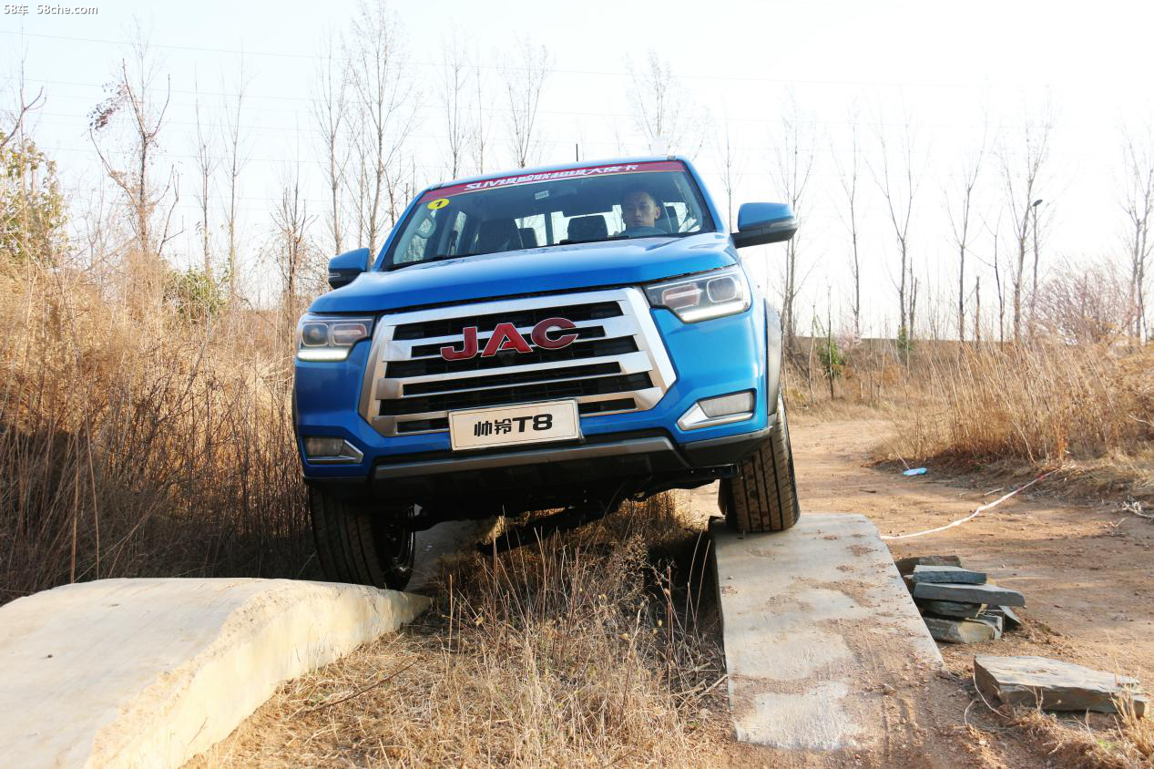 江淮帅铃t8 智联型皮卡强势登陆潍坊